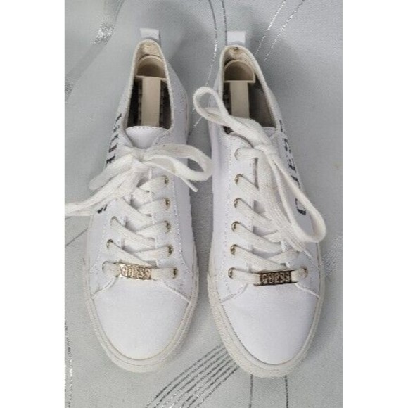 Guess Womens Size 8 1/2 WGTurners R White Casual Lace Up Sneakers Shoes RARE - Picture 8 of 11